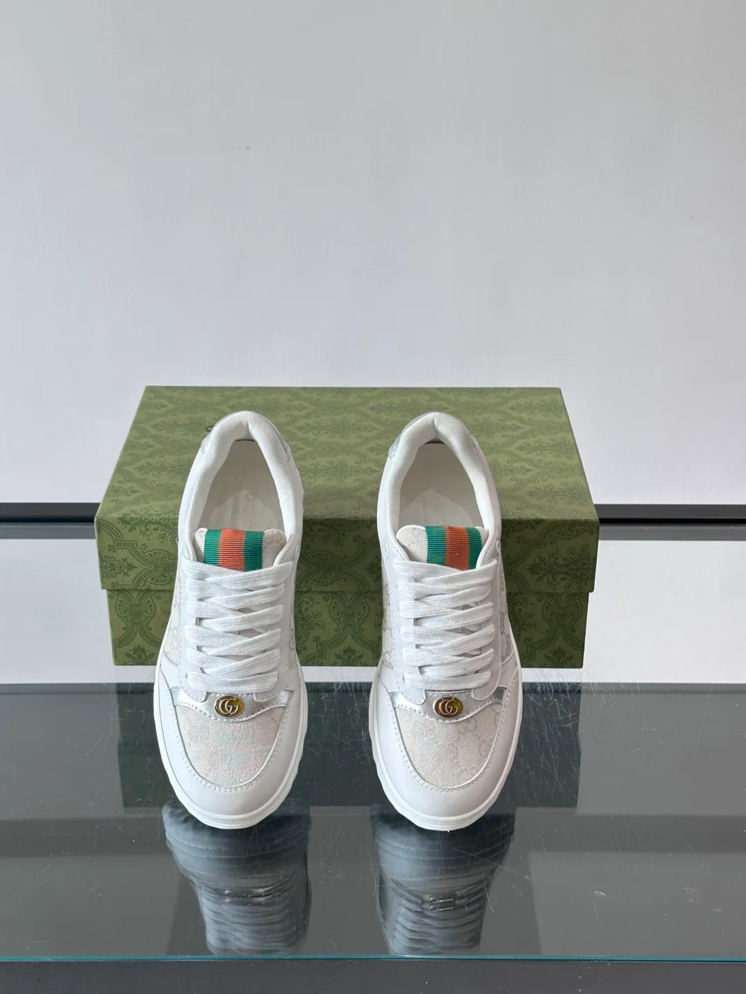 Women's Sneakers GUCCI 17069304