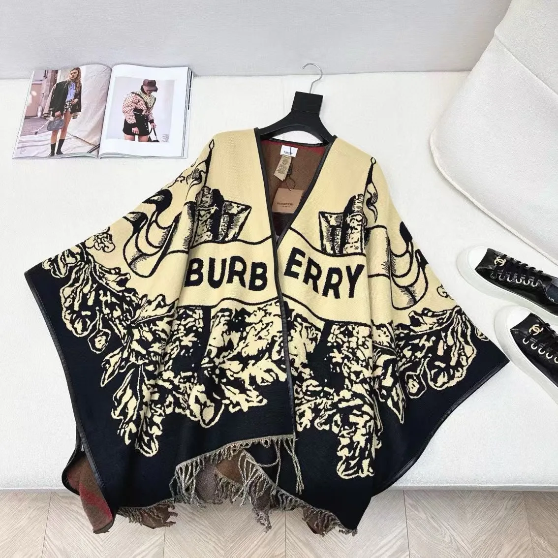 Scarves BURBERRY 18518799