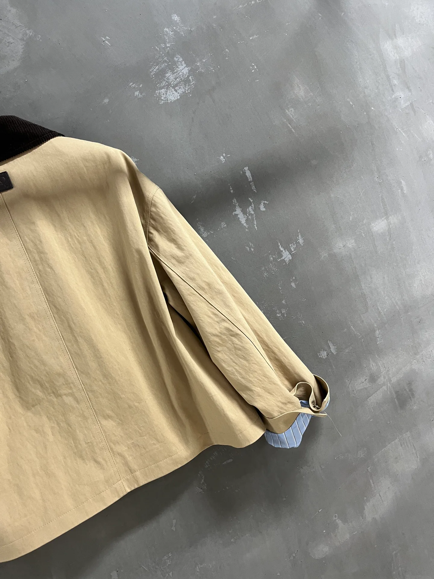 Women's Jackets And Down Jackets LOEWE 18172836