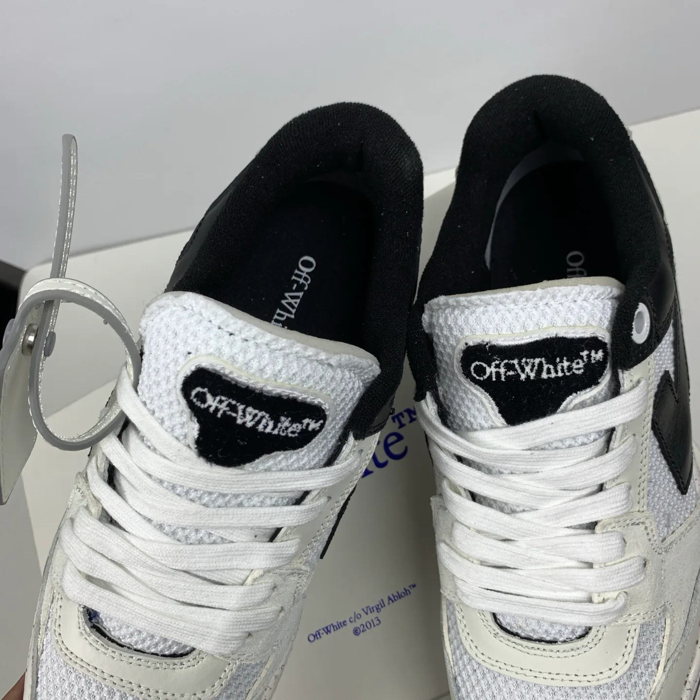 Men's Sneakers OFF-WHITE 17776391