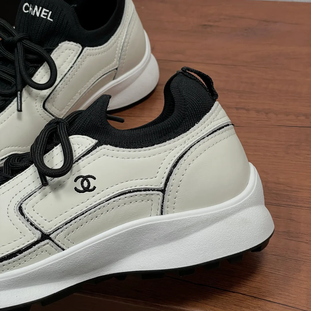 Women's Sneakers CHANEL 17542458
