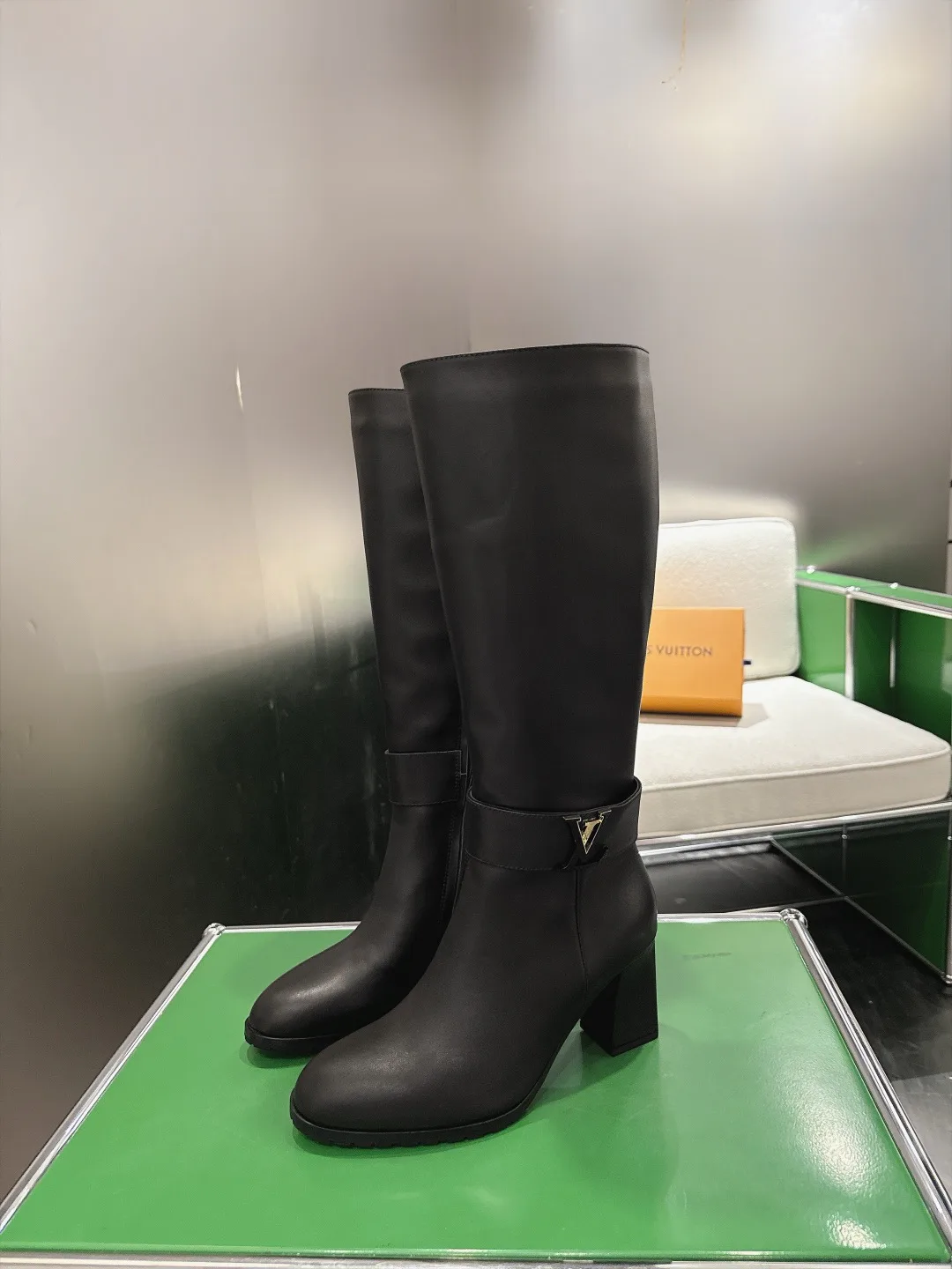 Women's Boots LOUIS VUITTON 18053339