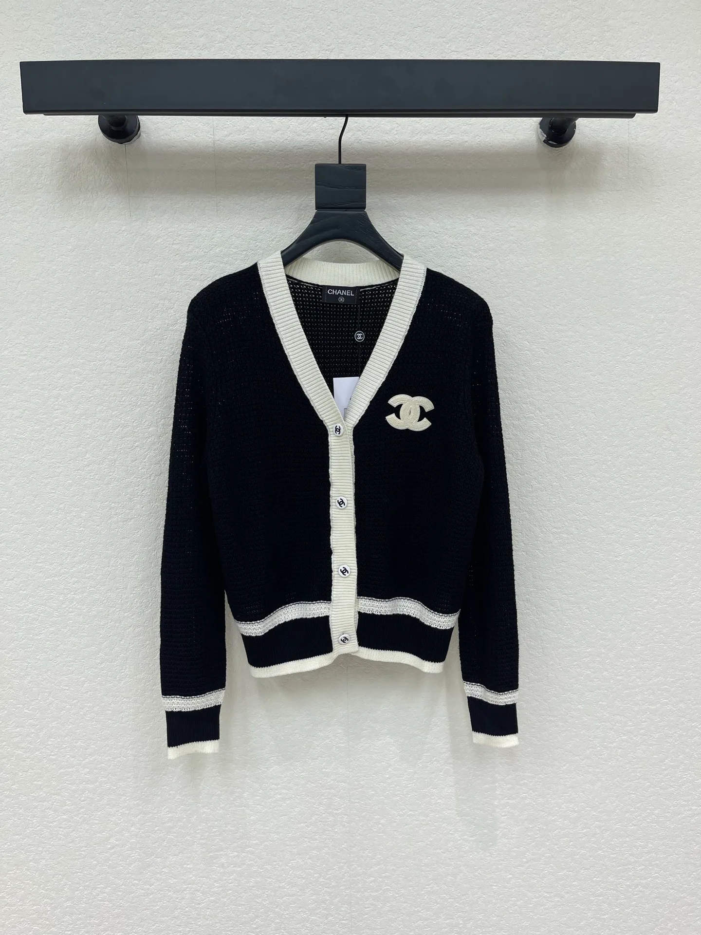 Women's Jumpers And Sweaters CHANEL 18031057