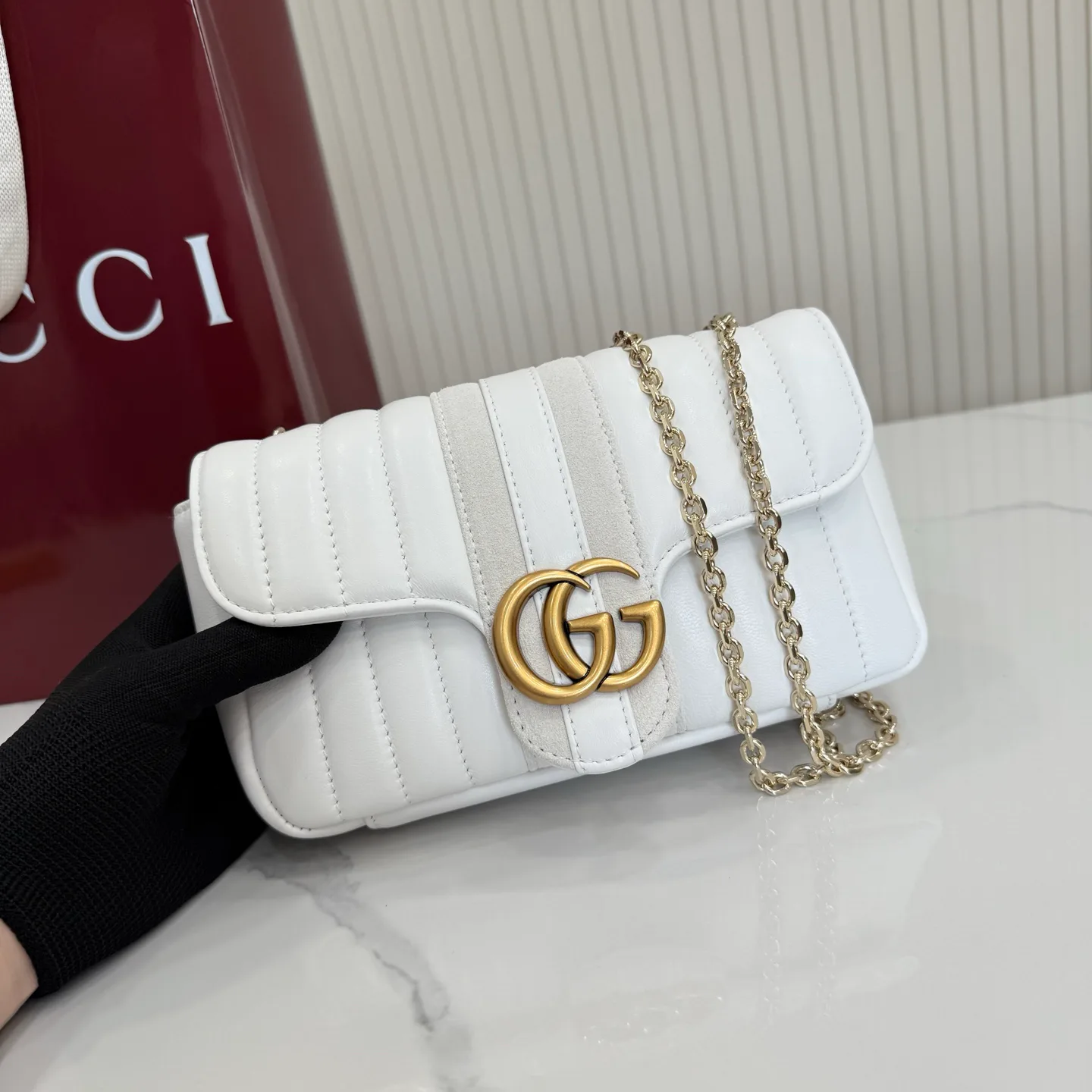 Women's Classic Handbags GUCCI 17872482