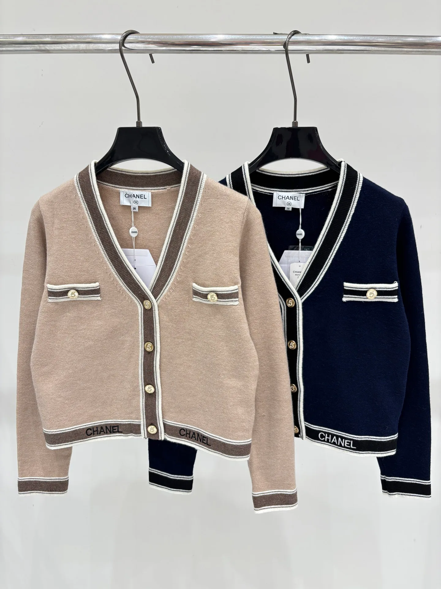 Women's Jumpers And Sweaters CHANEL 18138026