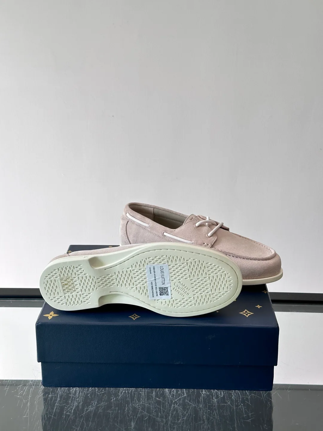 Men's Loafers And Dress Shoes LOUIS VUITTON 17941067