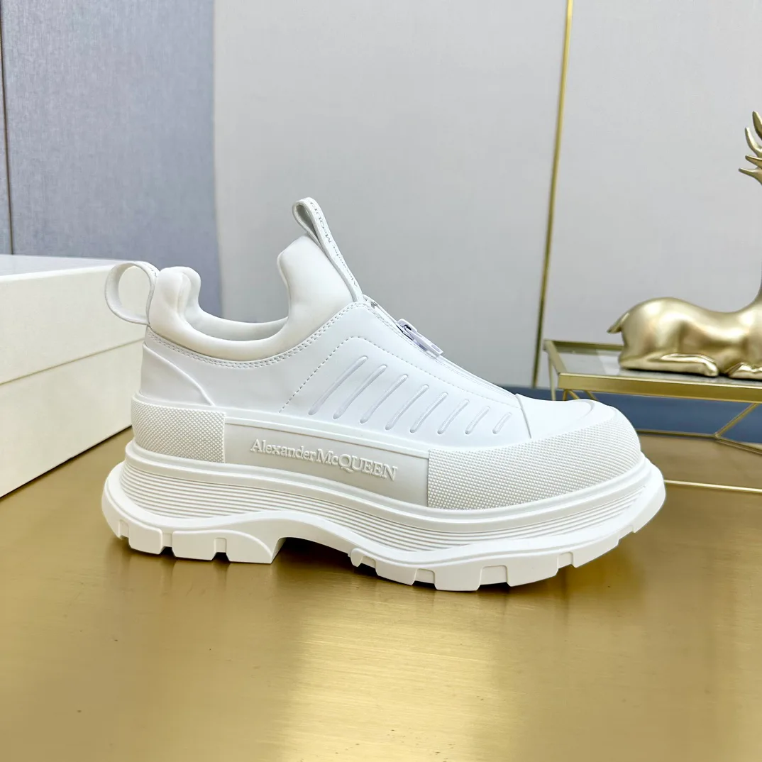 Women's Sneakers ALEXANDER MCQUEEN 18397475