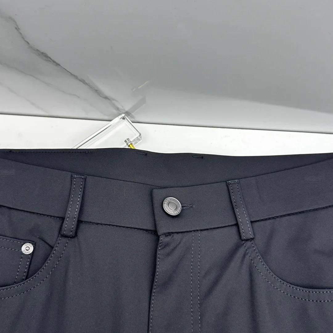 Men's Trousers ZEGNA 18246825