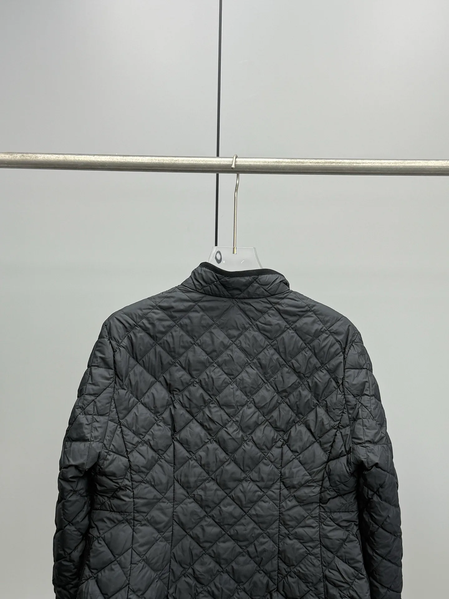 Women's Jackets And Down Jackets MONCLER 18145482