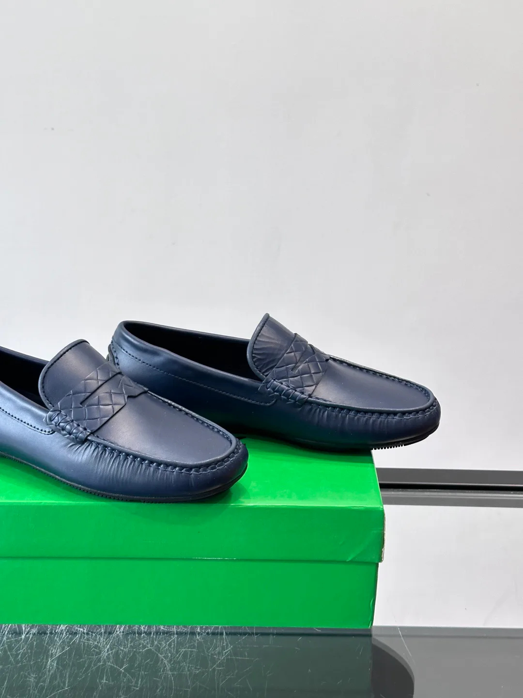 Men's Loafers And Dress Shoes BOTTEGA VENETA 18102747