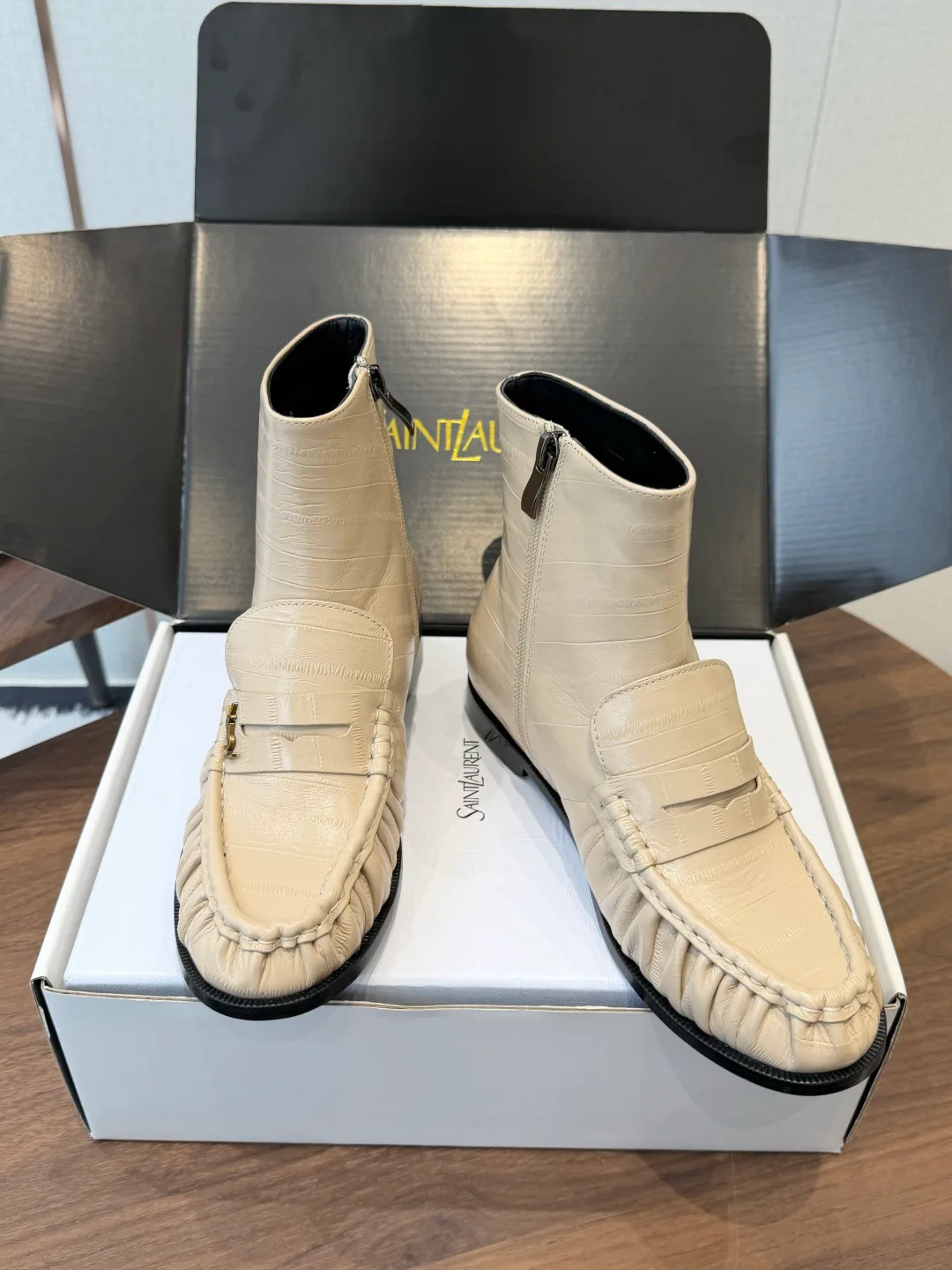 Women's Booties SAINT LAURENT 18357301