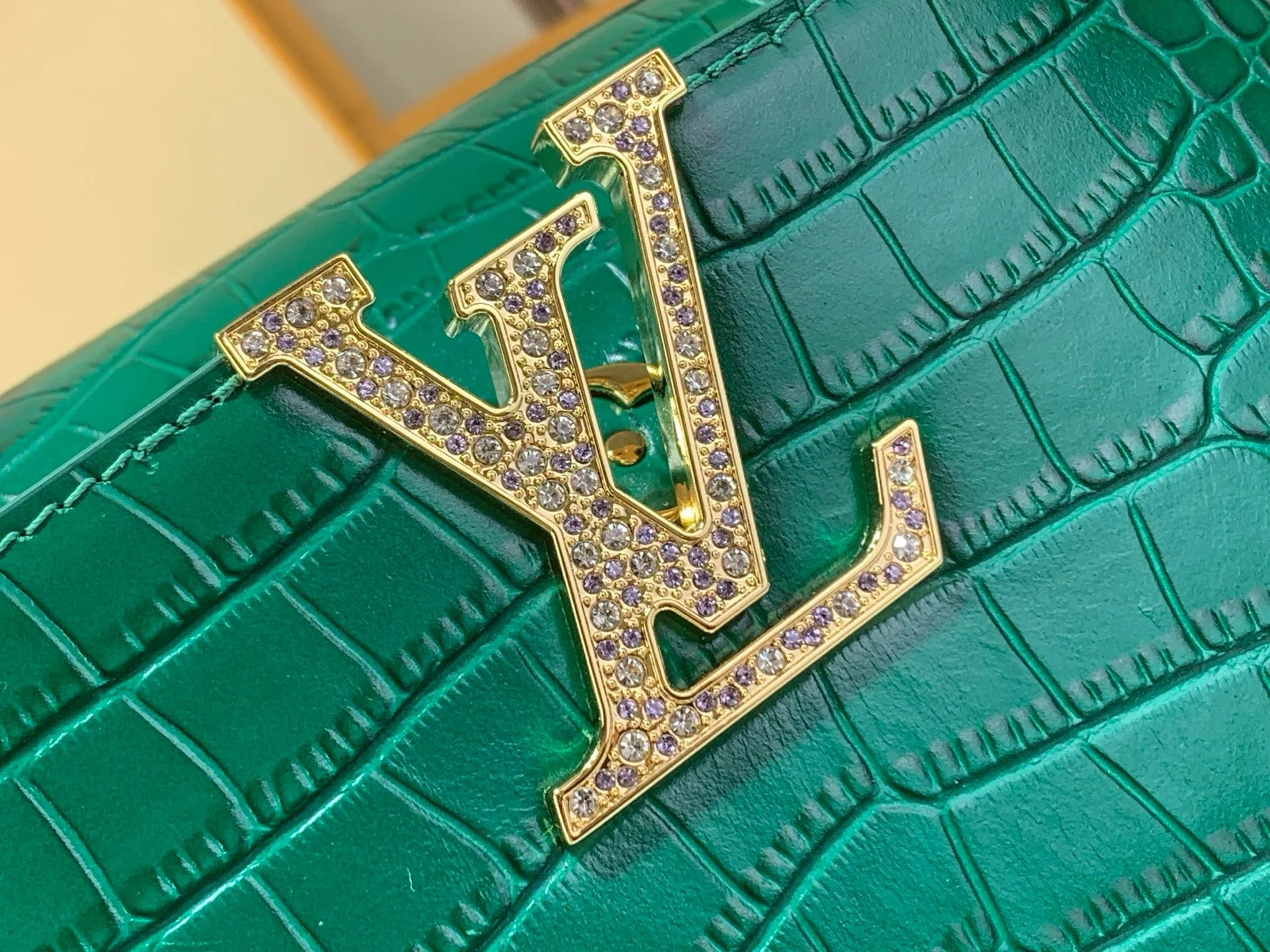Women's Classic Handbags LOUIS VUITTON 17499368