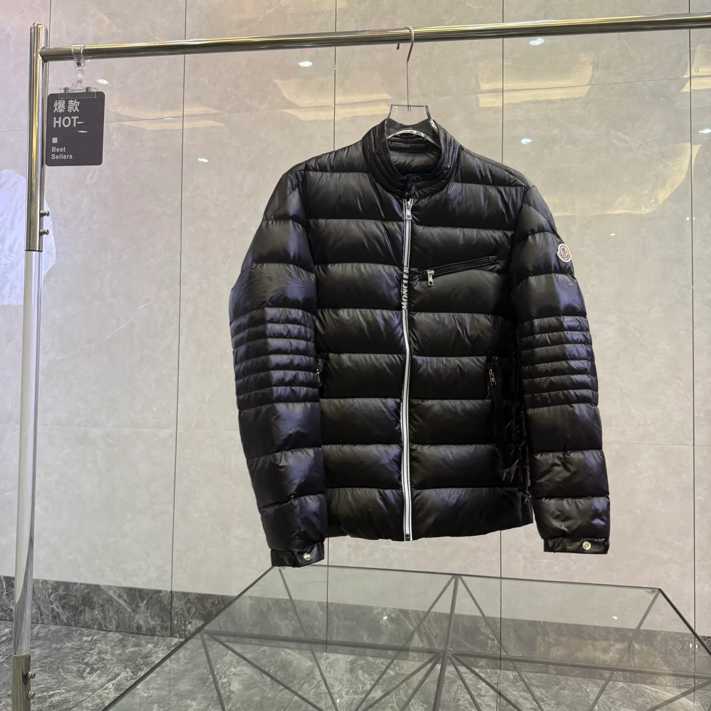 Куртки И Пуховики Мужские Moncler 18684587