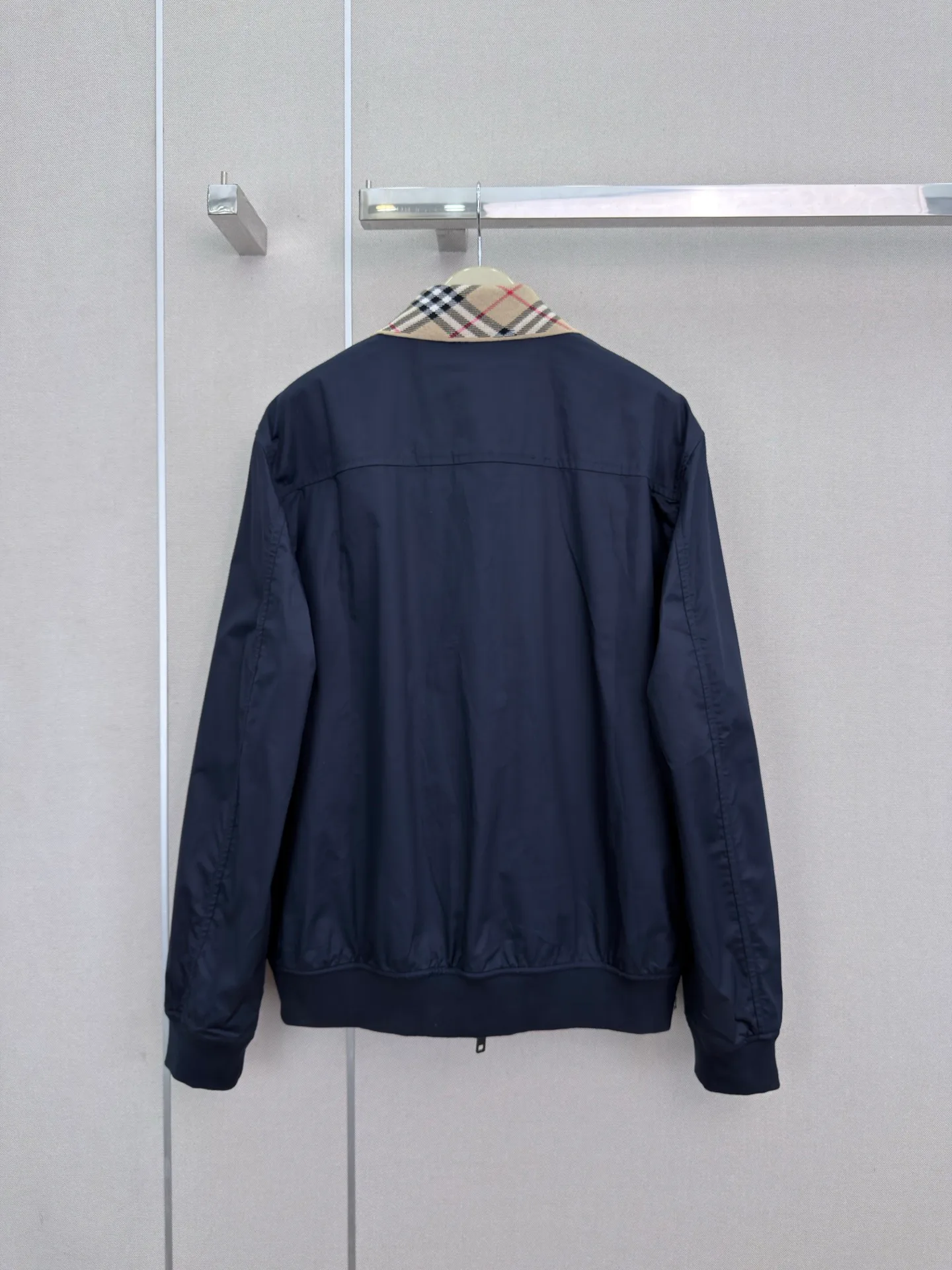Women's Jackets And Down Jackets BURBERRY 17893584