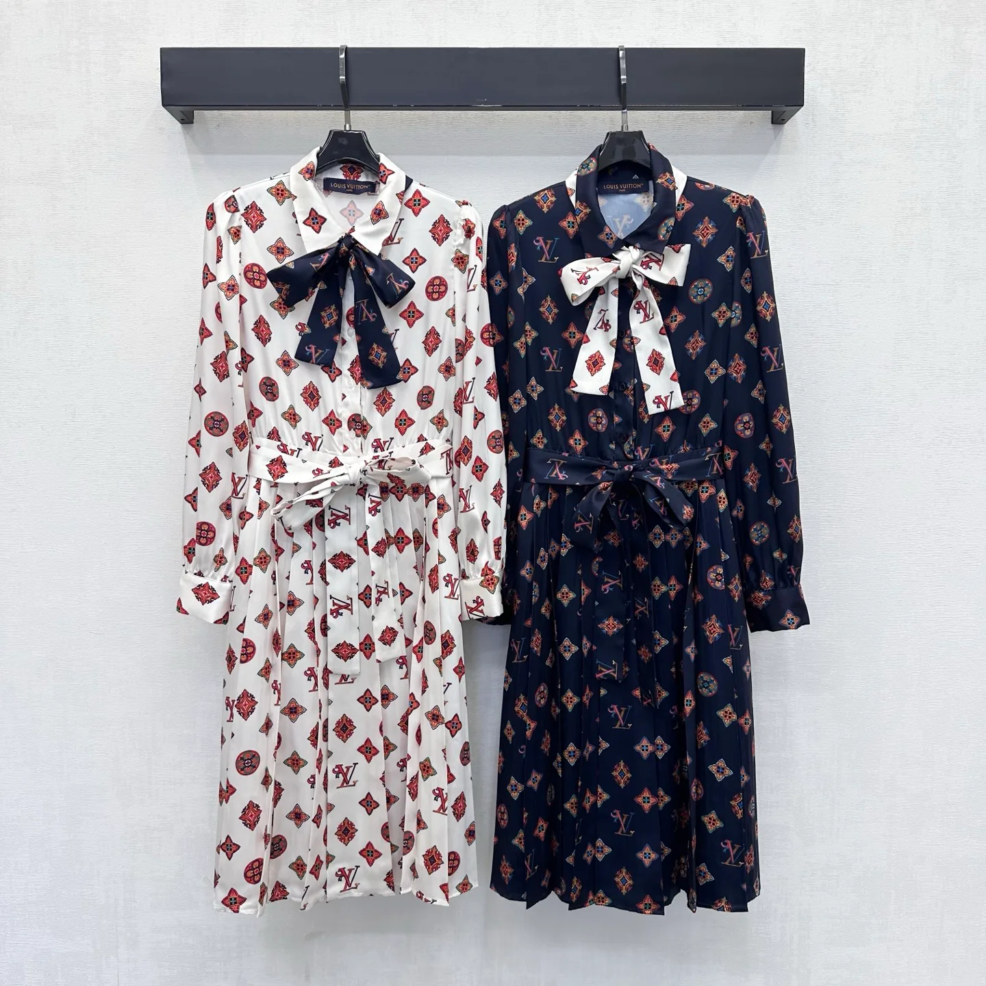 Women's Dresses LOUIS VUITTON 18023003