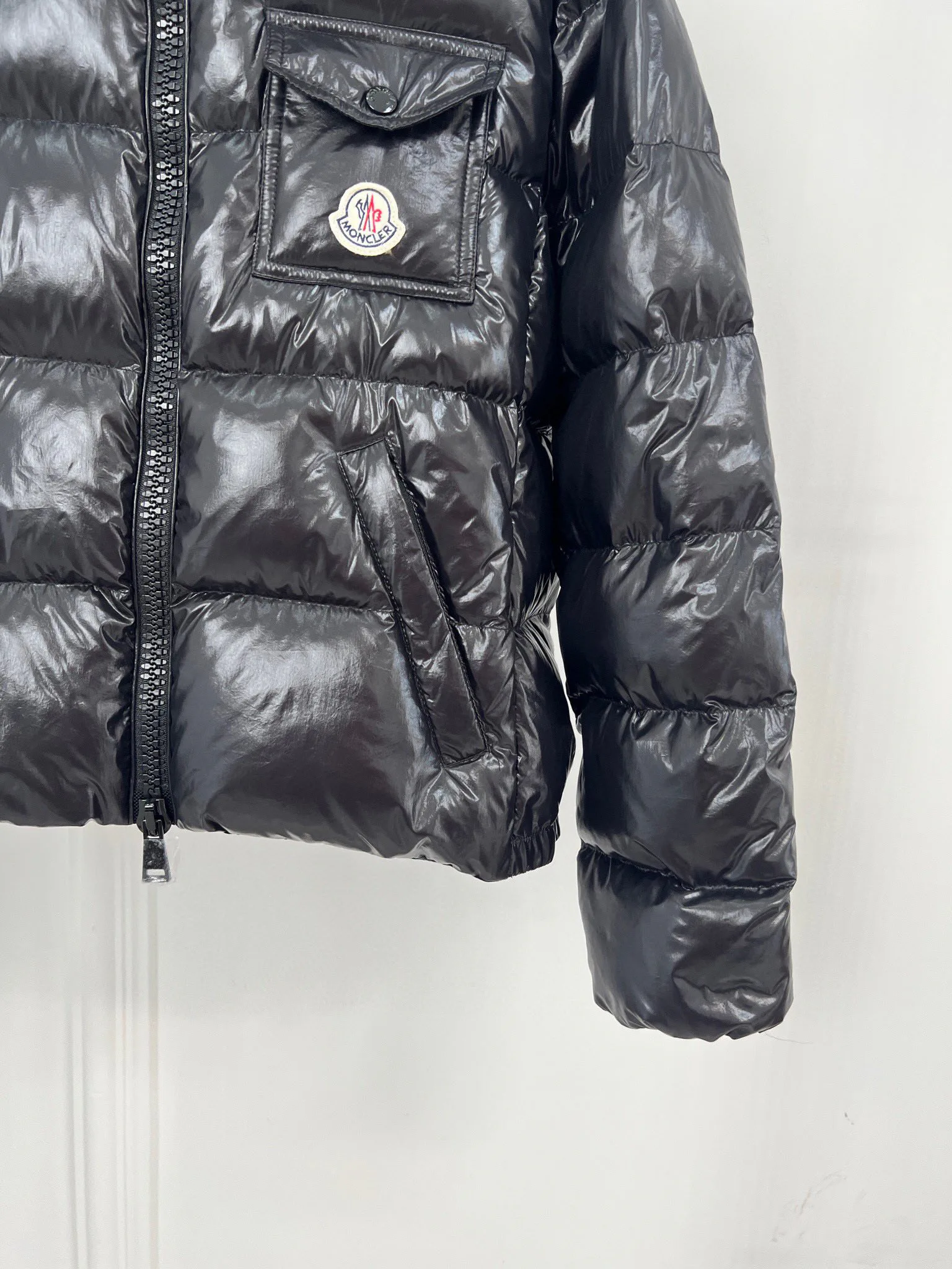 Women's Jackets And Down Jackets MONCLER 18416217