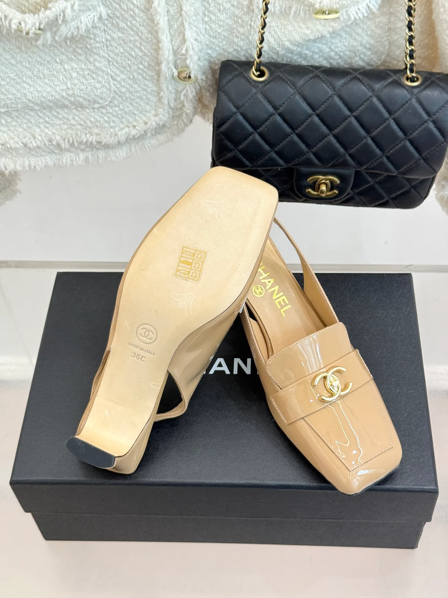 Women's Open-Toe Sandals CHANEL 17699631