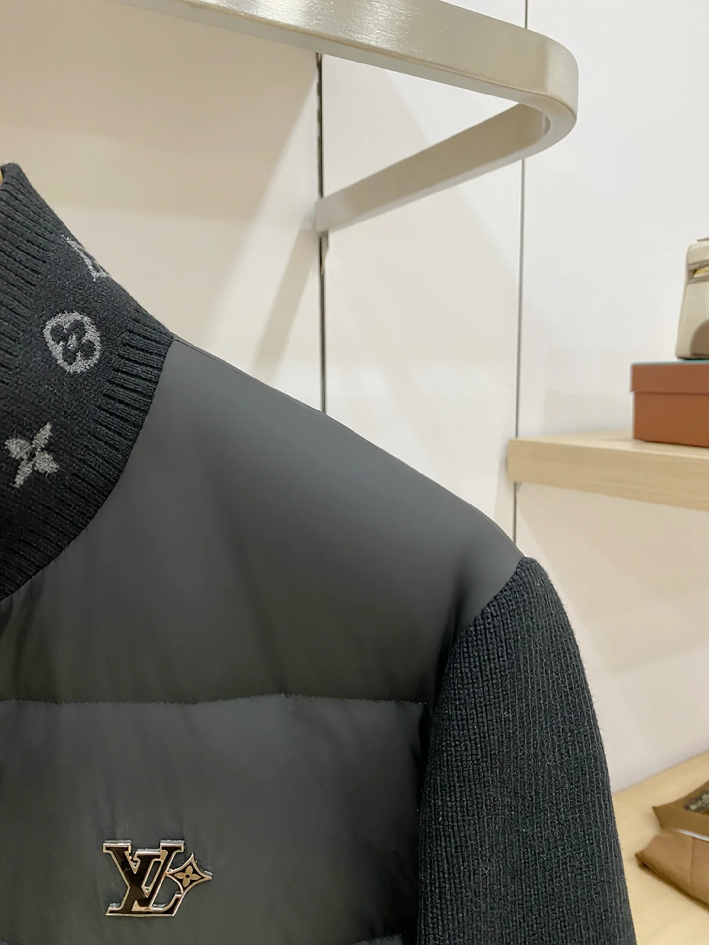 Men's Jackets And Down Jackets LOUIS VUITTON 18374654