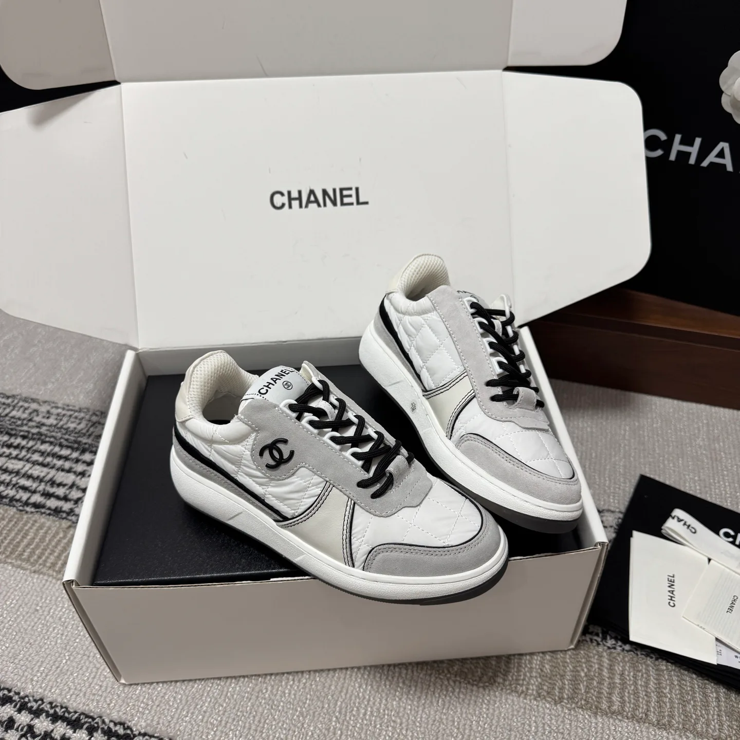 Women's Sneakers CHANEL 18195100
