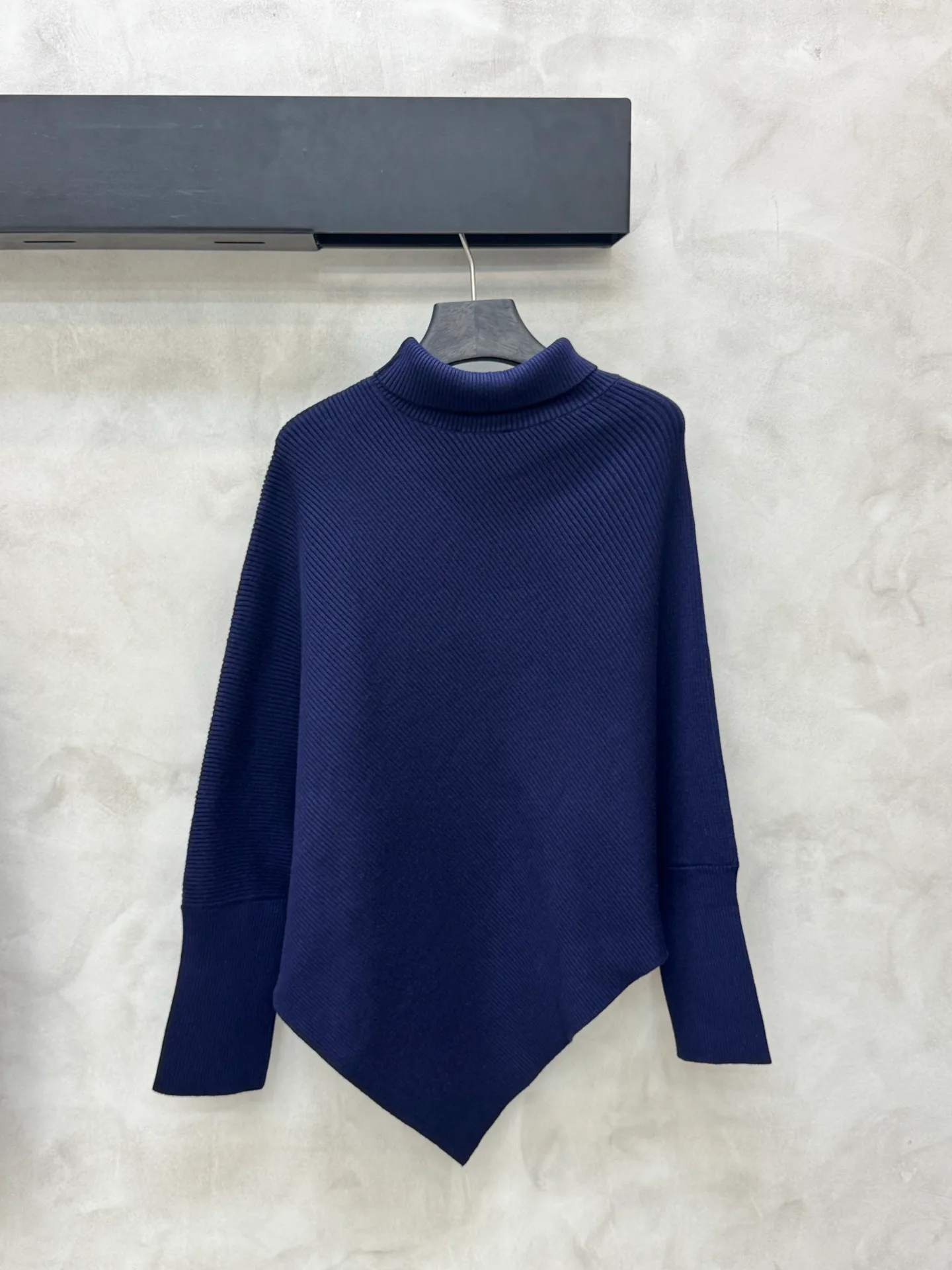 Women's Jumpers And Sweaters VIVIENNE WESTWOOD 18028221