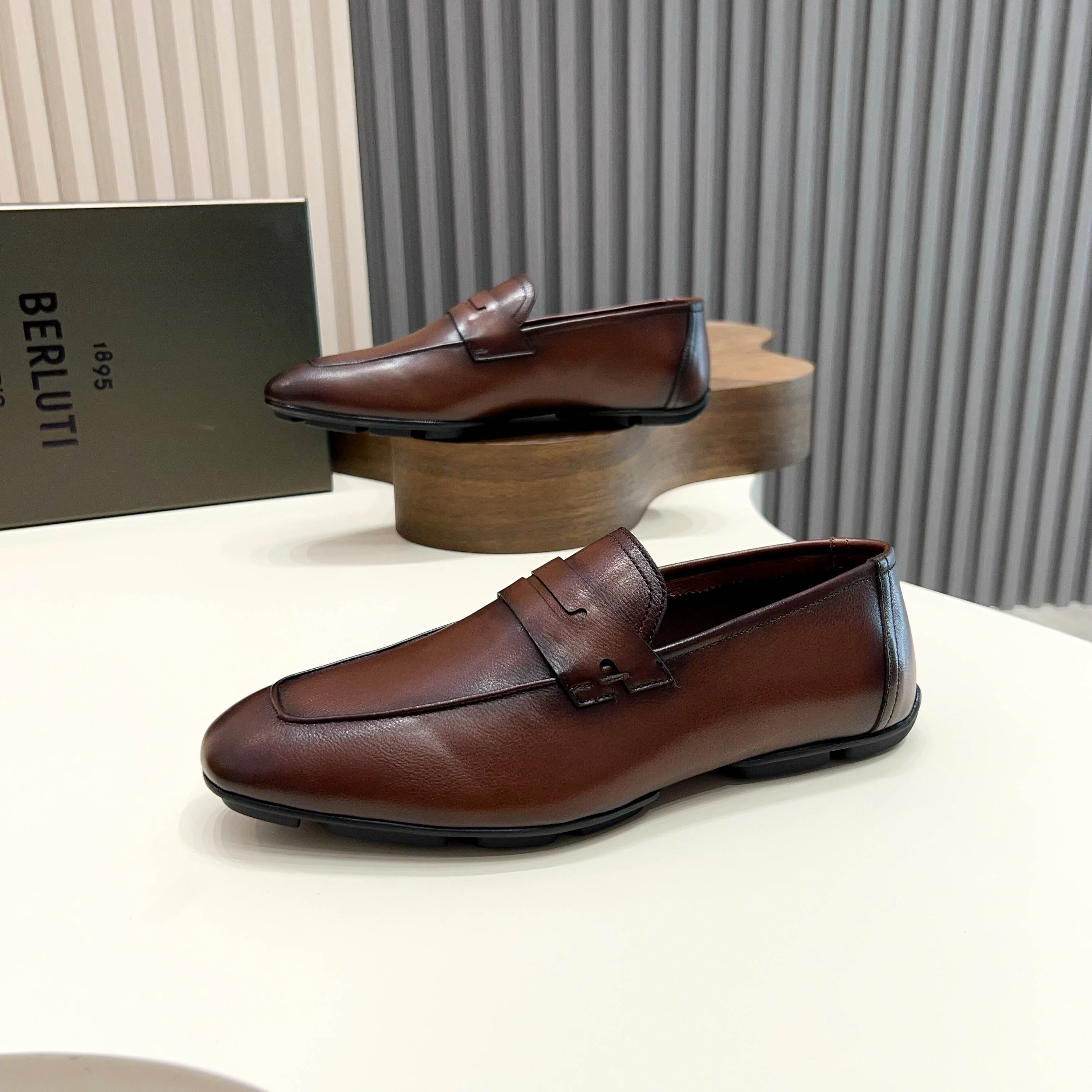 Men's Loafers And Dress Shoes BERLUTI 17715968