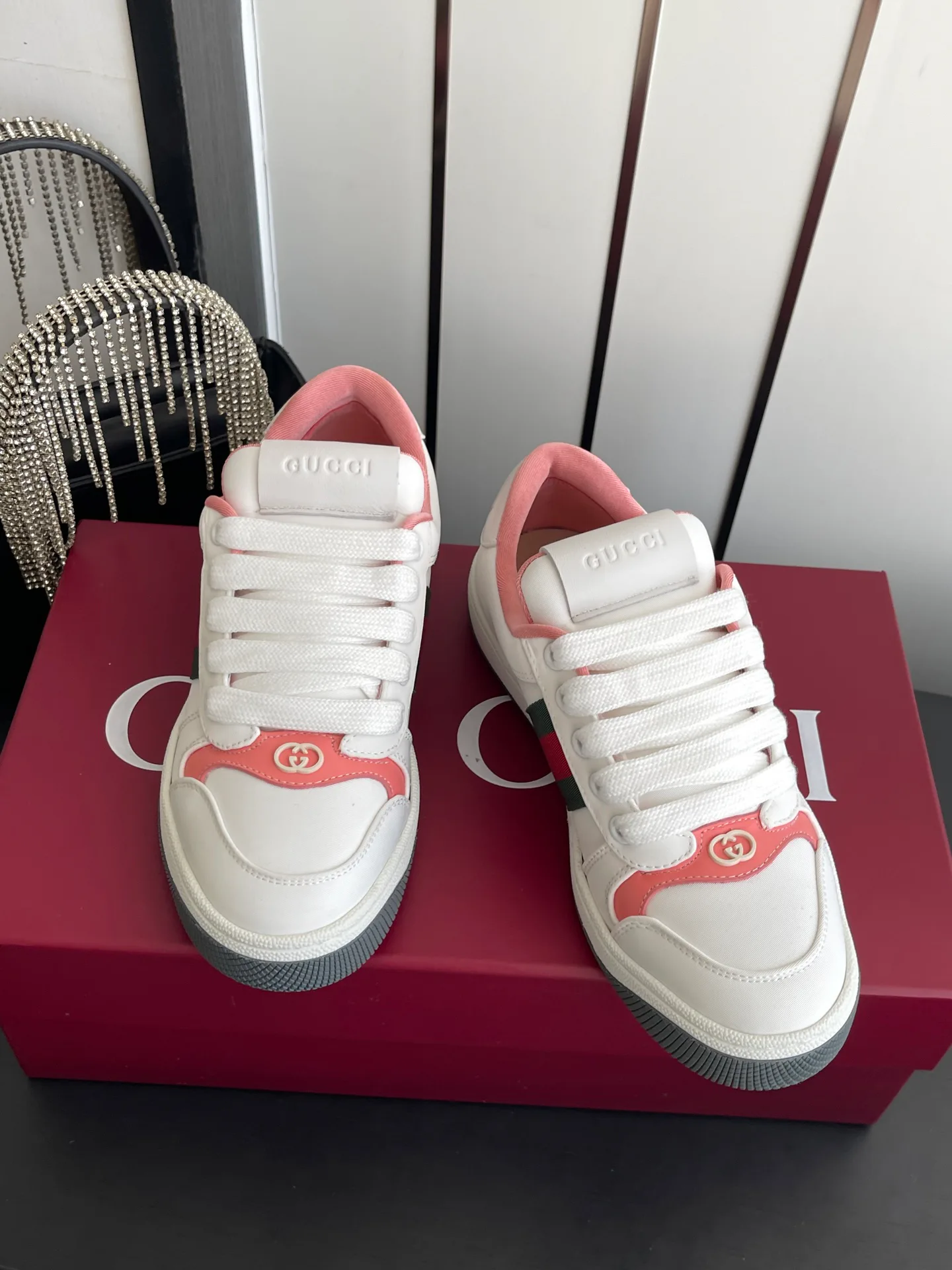Кроссовки Женские Gucci 18582904