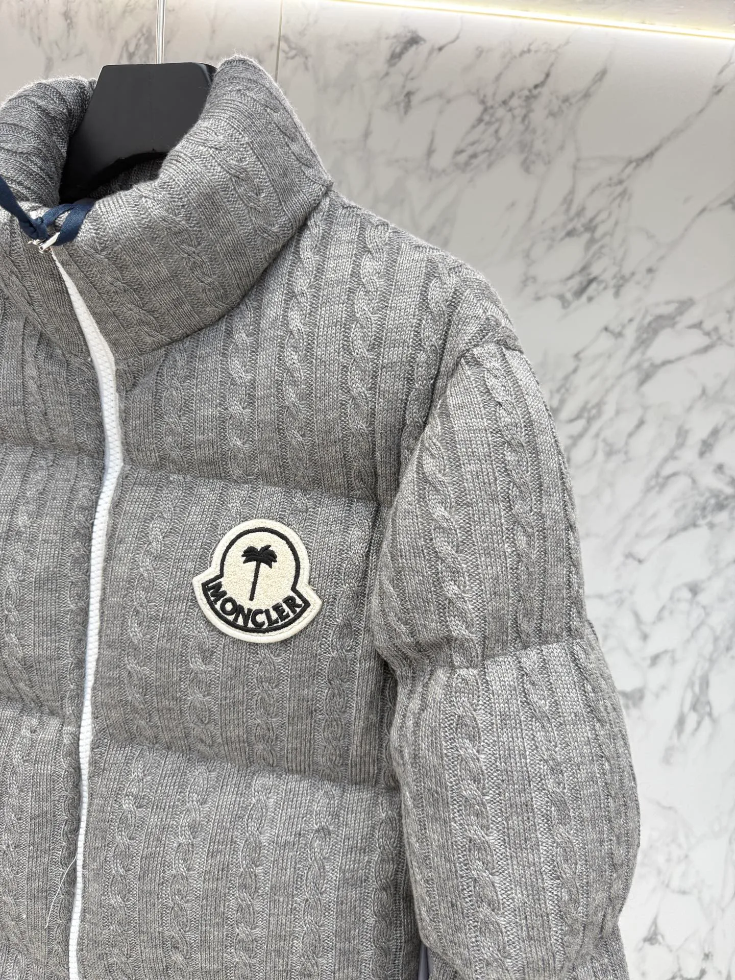 Men's Jackets And Down Jackets MONCLER 18188650