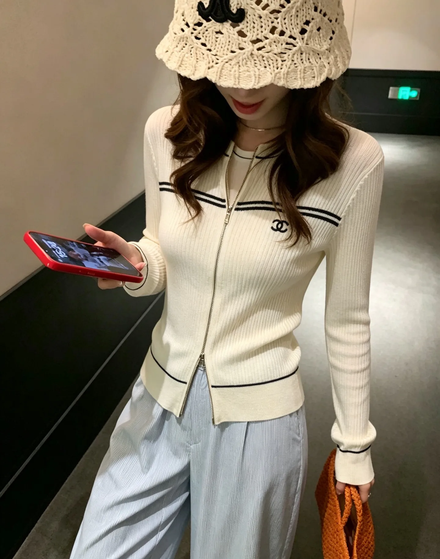 Women's Jumpers And Sweaters CHANEL 18221328