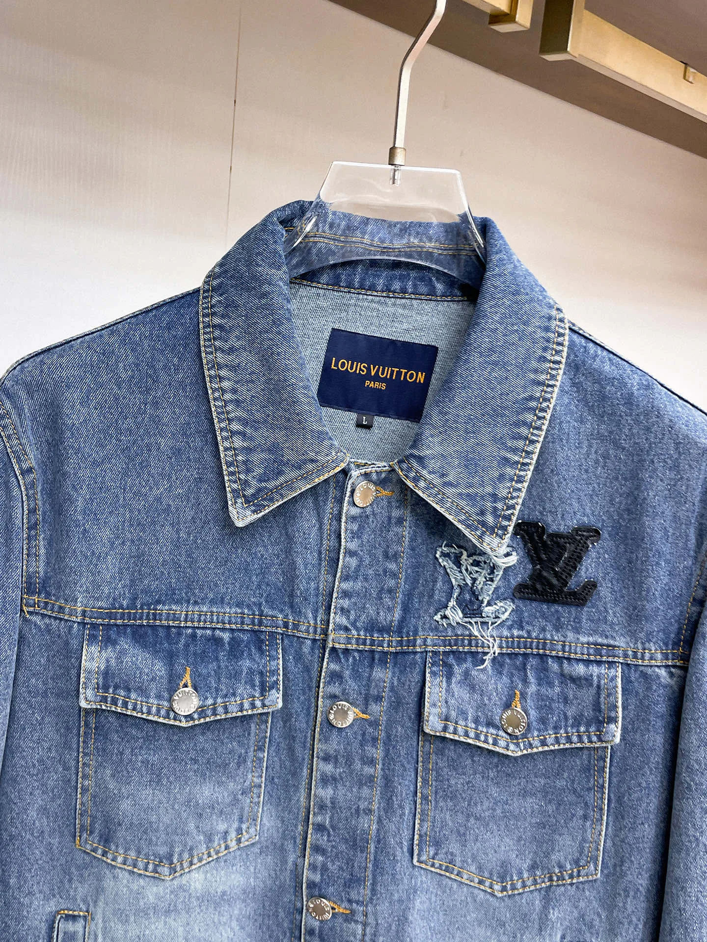 Men's Jackets And Down Jackets LOUIS VUITTON 18197222