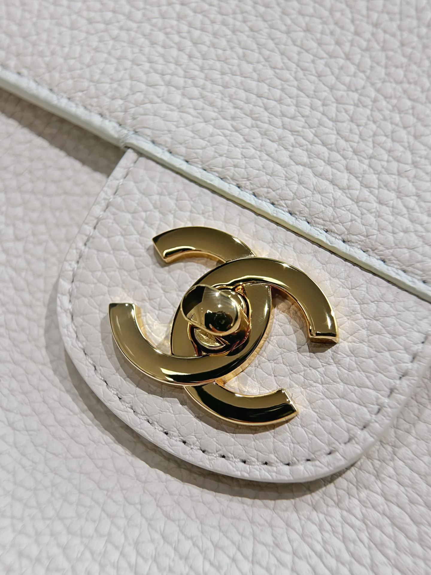 Women's Classic Handbags CHANEL 18147985