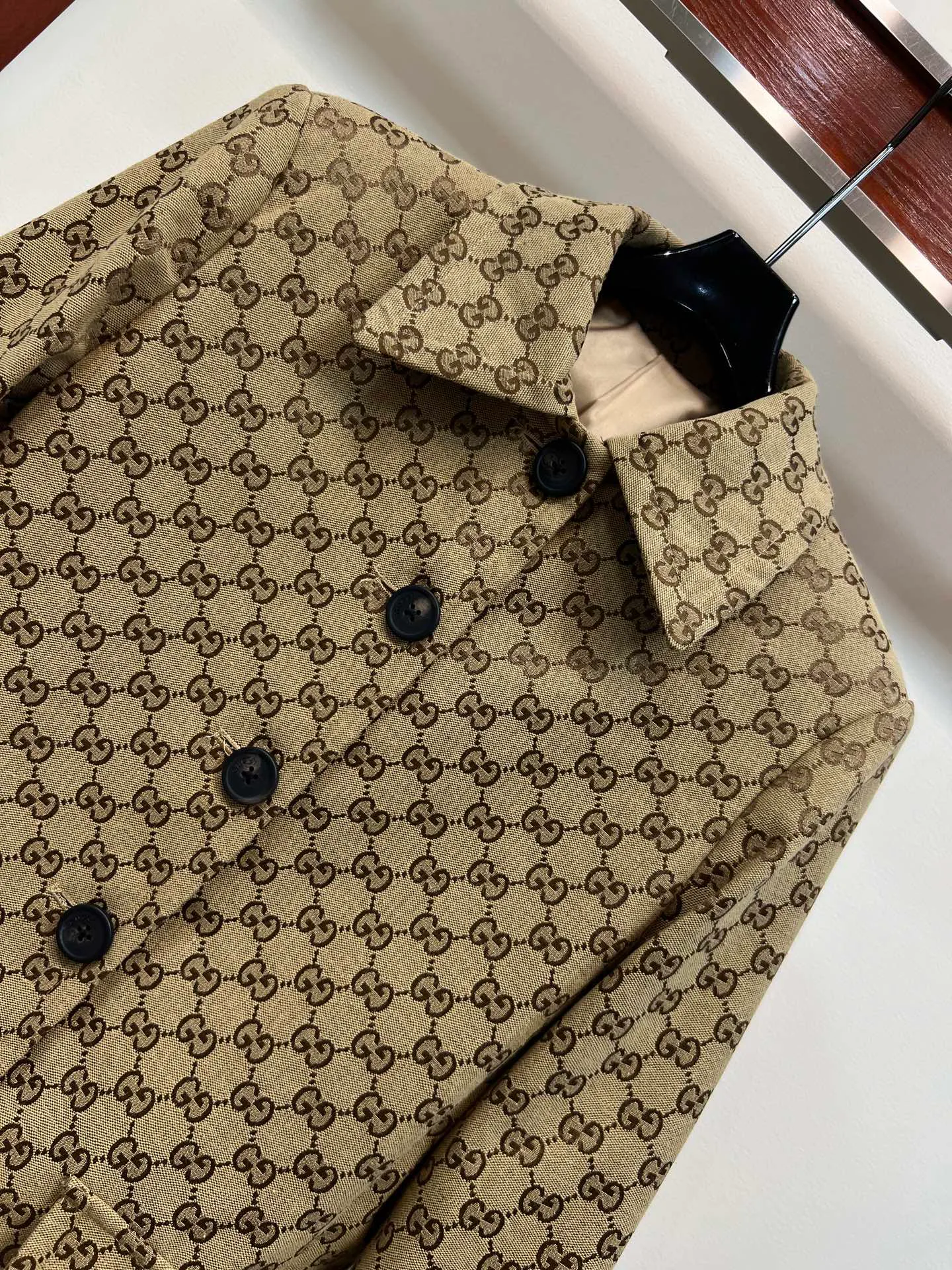 Women's Coats GUCCI 18407877
