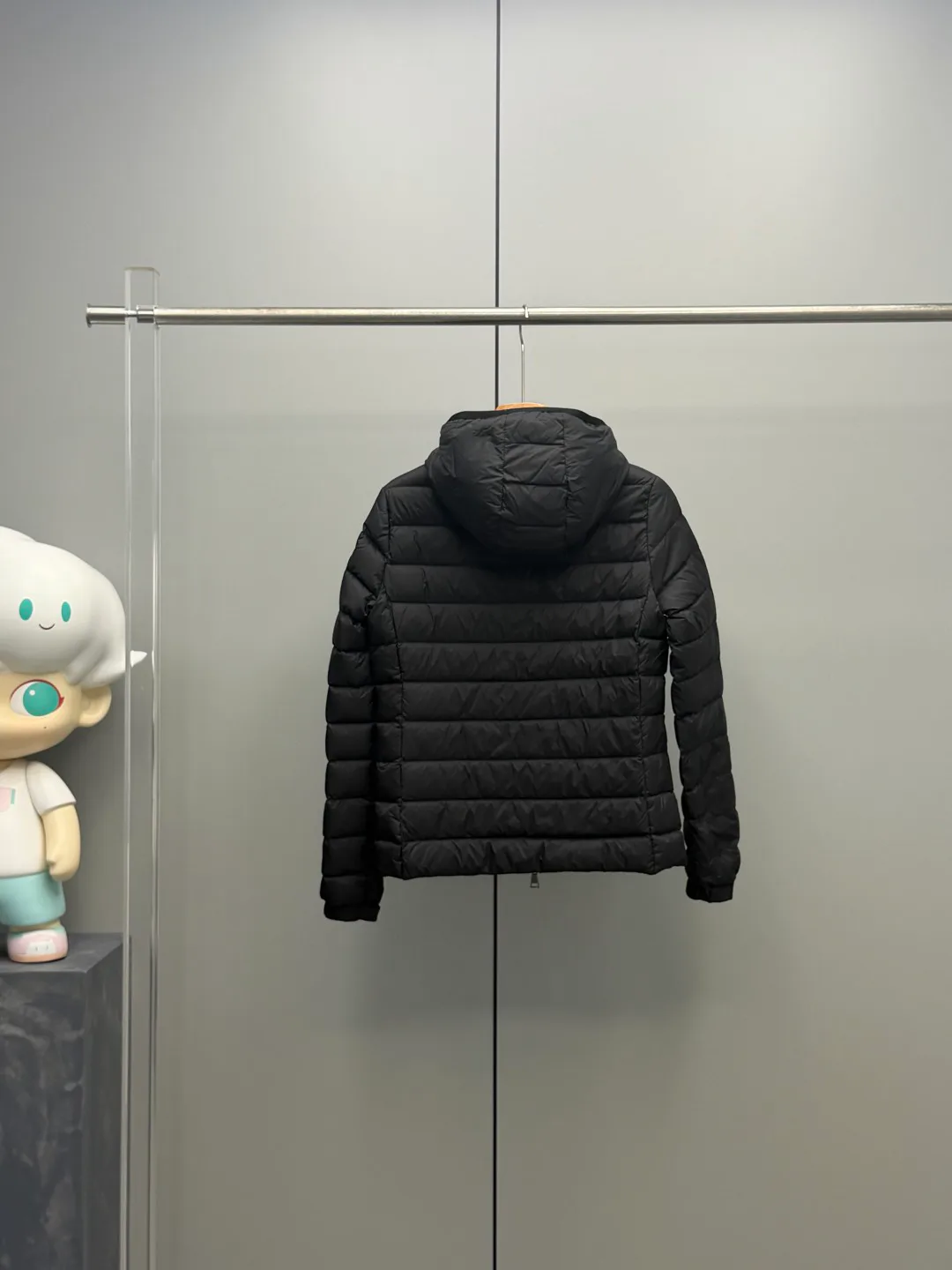 Women's Jackets And Down Jackets MONCLER 18134413
