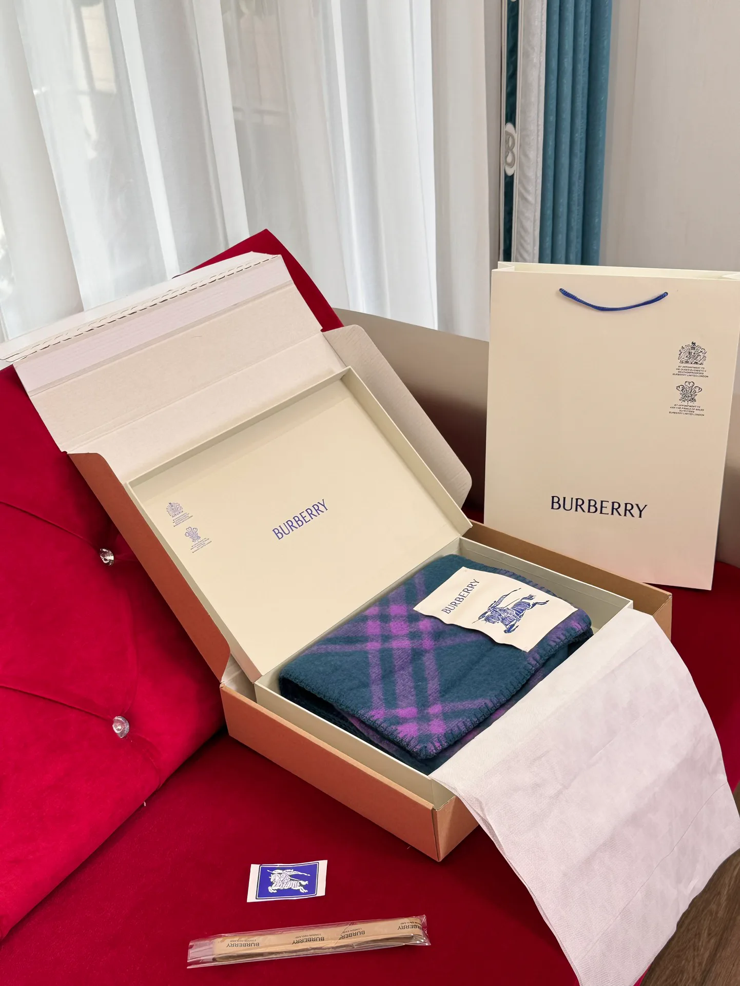 Scarves BURBERRY 18287866
