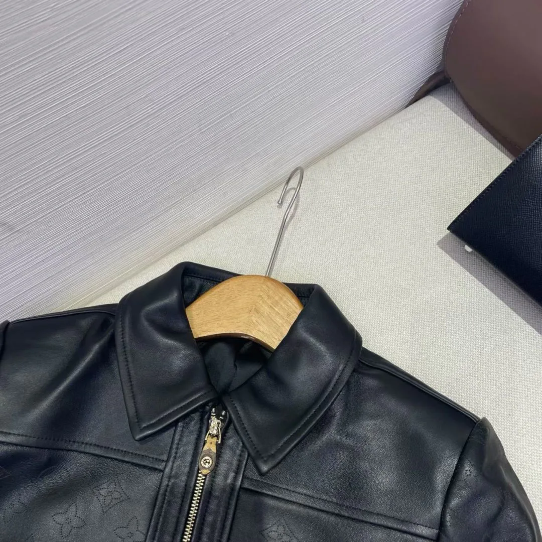 Women's Leather Jackets And Sheepskin Coats LOUIS VUITTON 17998950