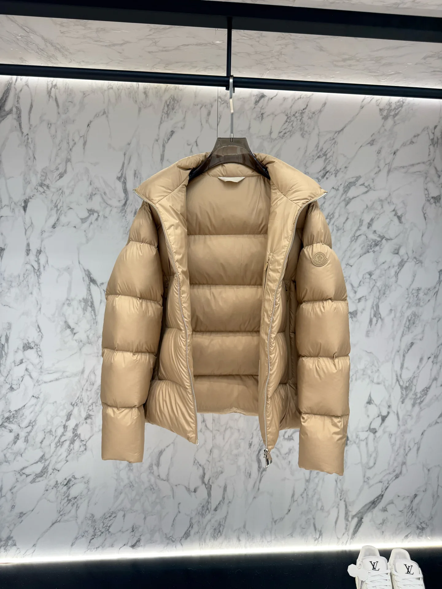 Men's Jackets And Down Jackets MONCLER 18279251