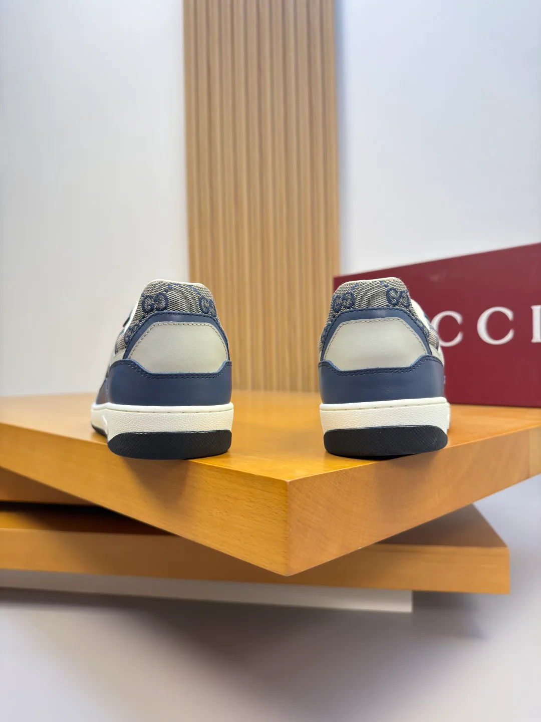 Men's Sneakers GUCCI 18142458