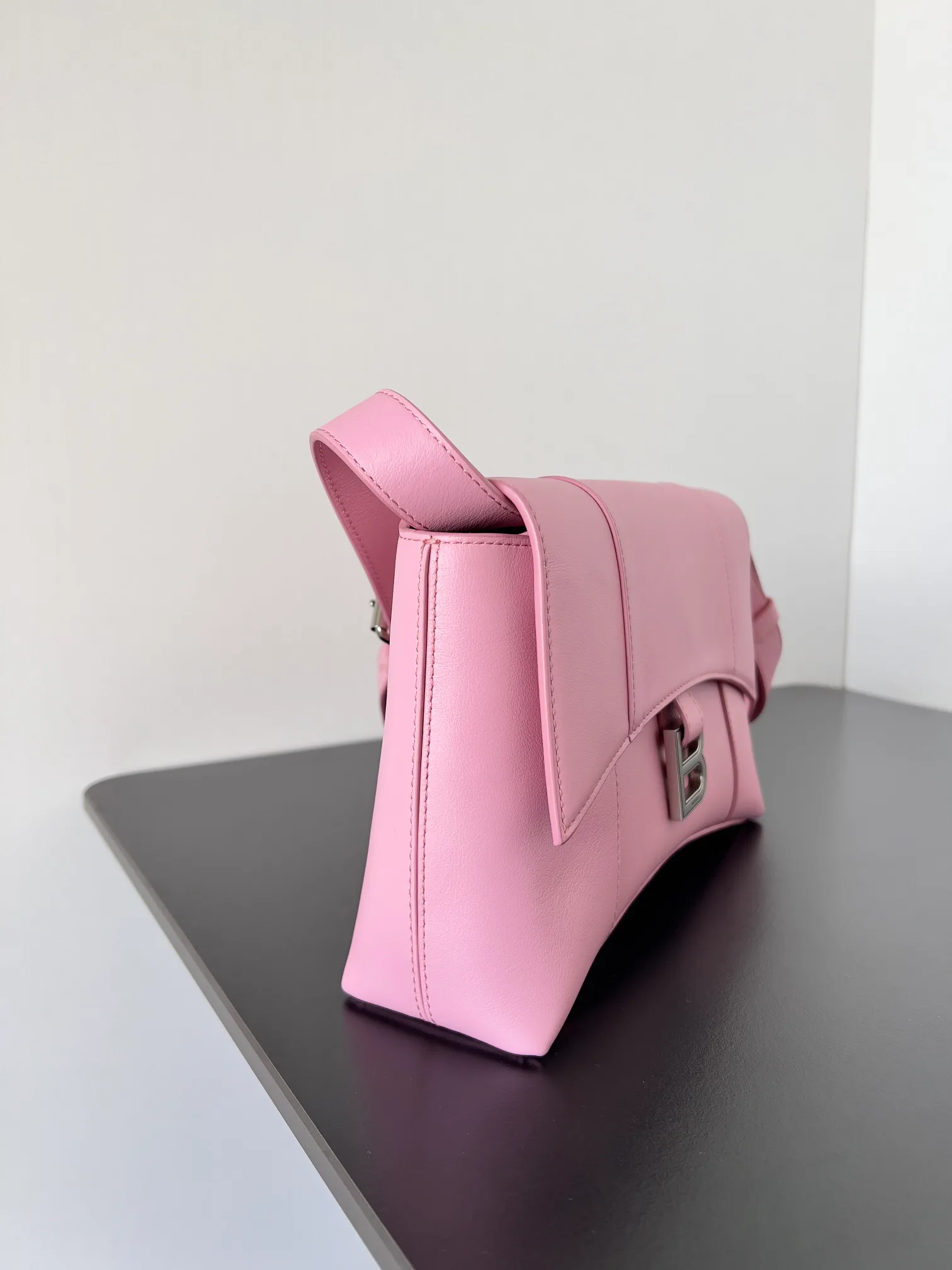 Классические Сумки Женские Balenciaga 18619539