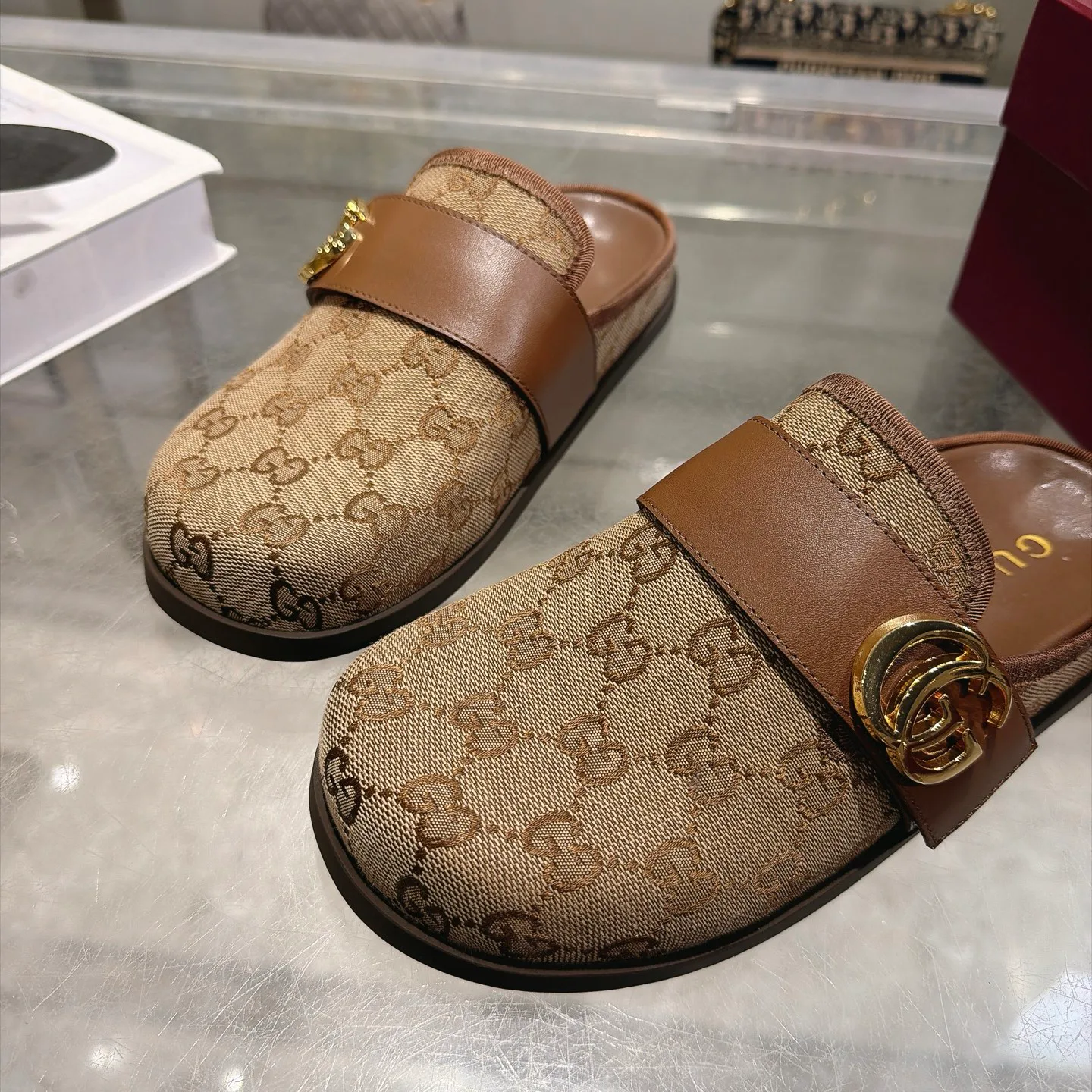 Women's Mules And Clogs GUCCI 18449715