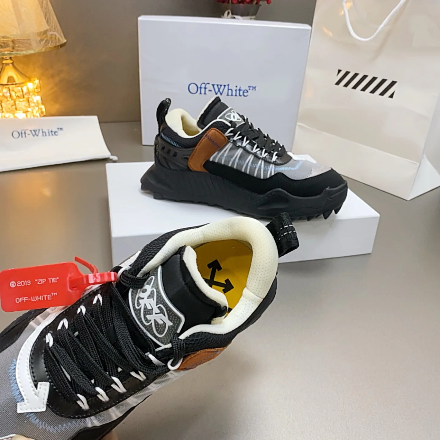 Women's Sneakers OFF-WHITE 17530539