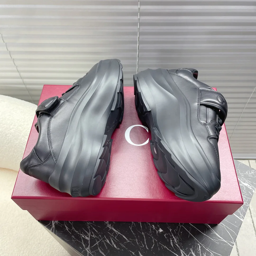 Women's Sneakers GUCCI 17852013
