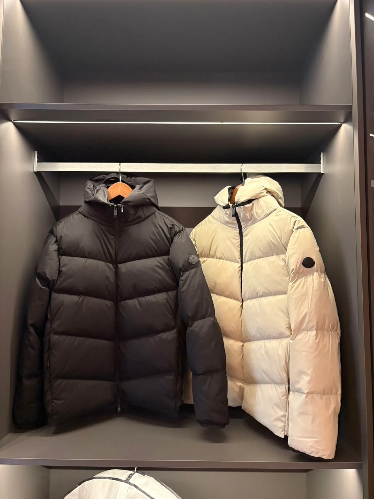 Men's Jackets And Down Jackets MONCLER 18111049