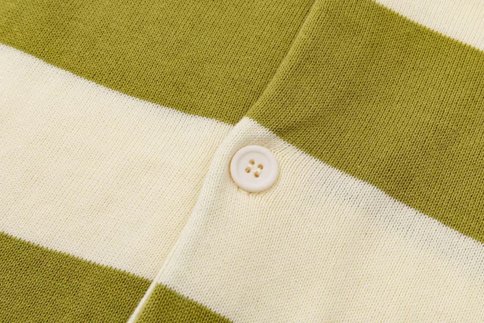 Men's Jumpers And Sweaters AMI PARIS 18032870