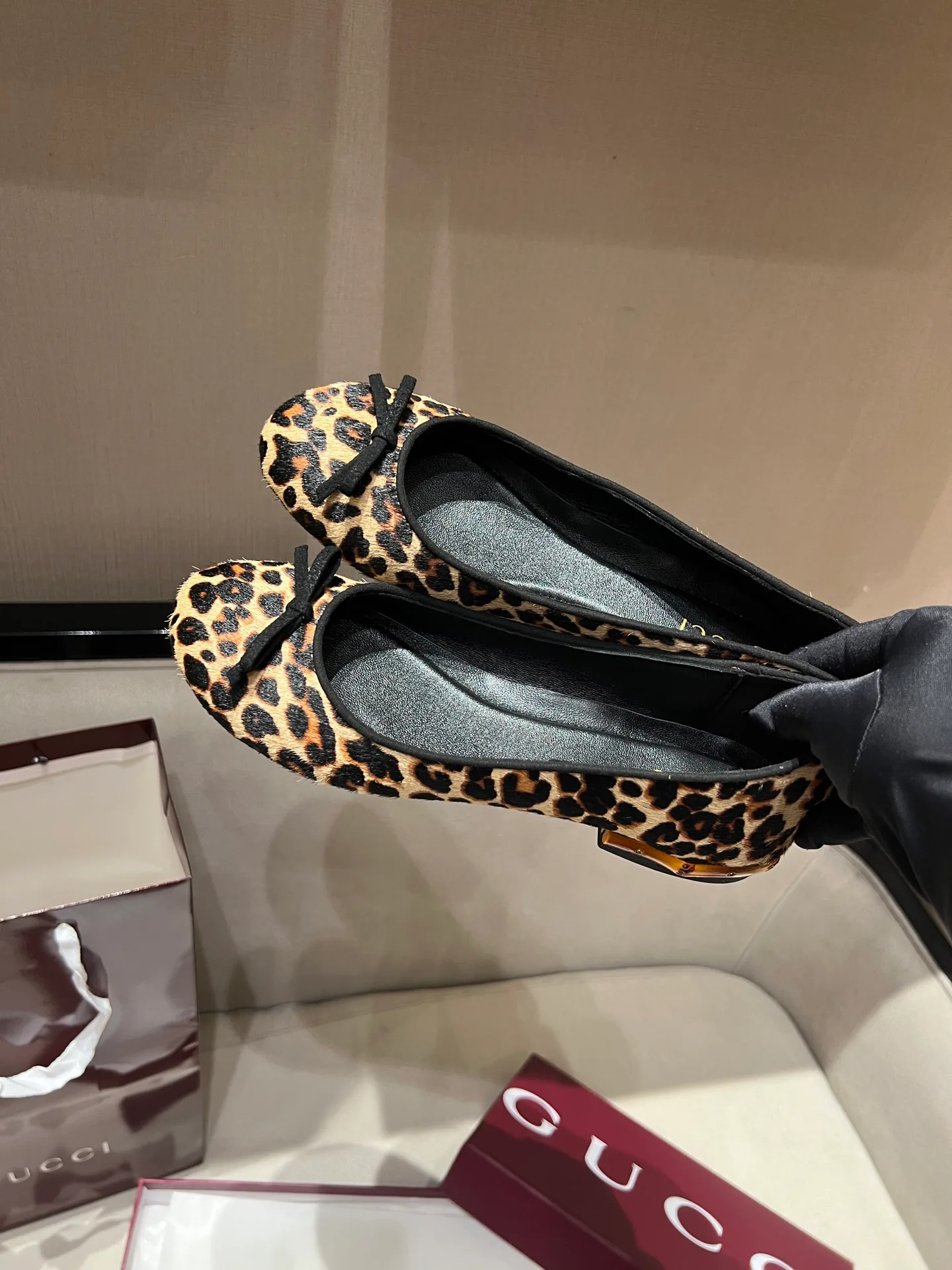 Women's Ballet Flats GUCCI 18020255