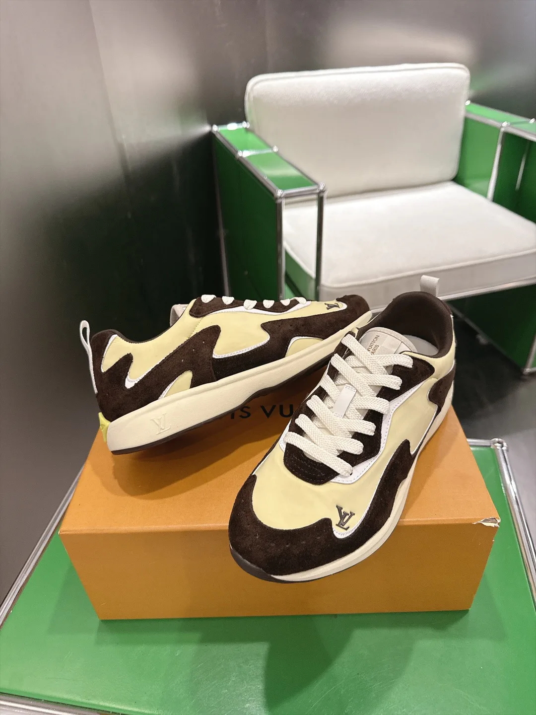 Men's Sneakers LOUIS VUITTON 18011729