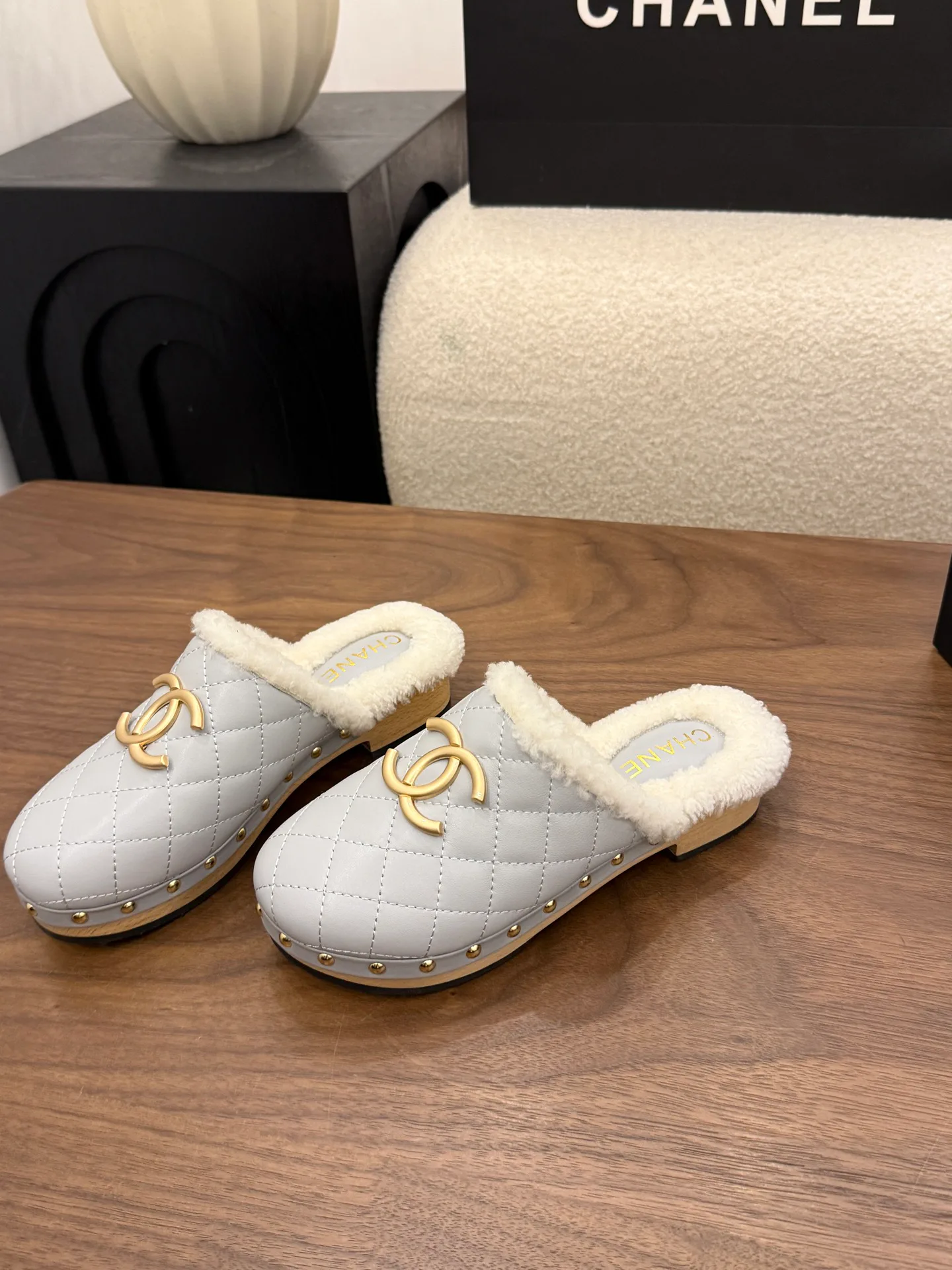 Women's Mules And Clogs CHANEL 18223748