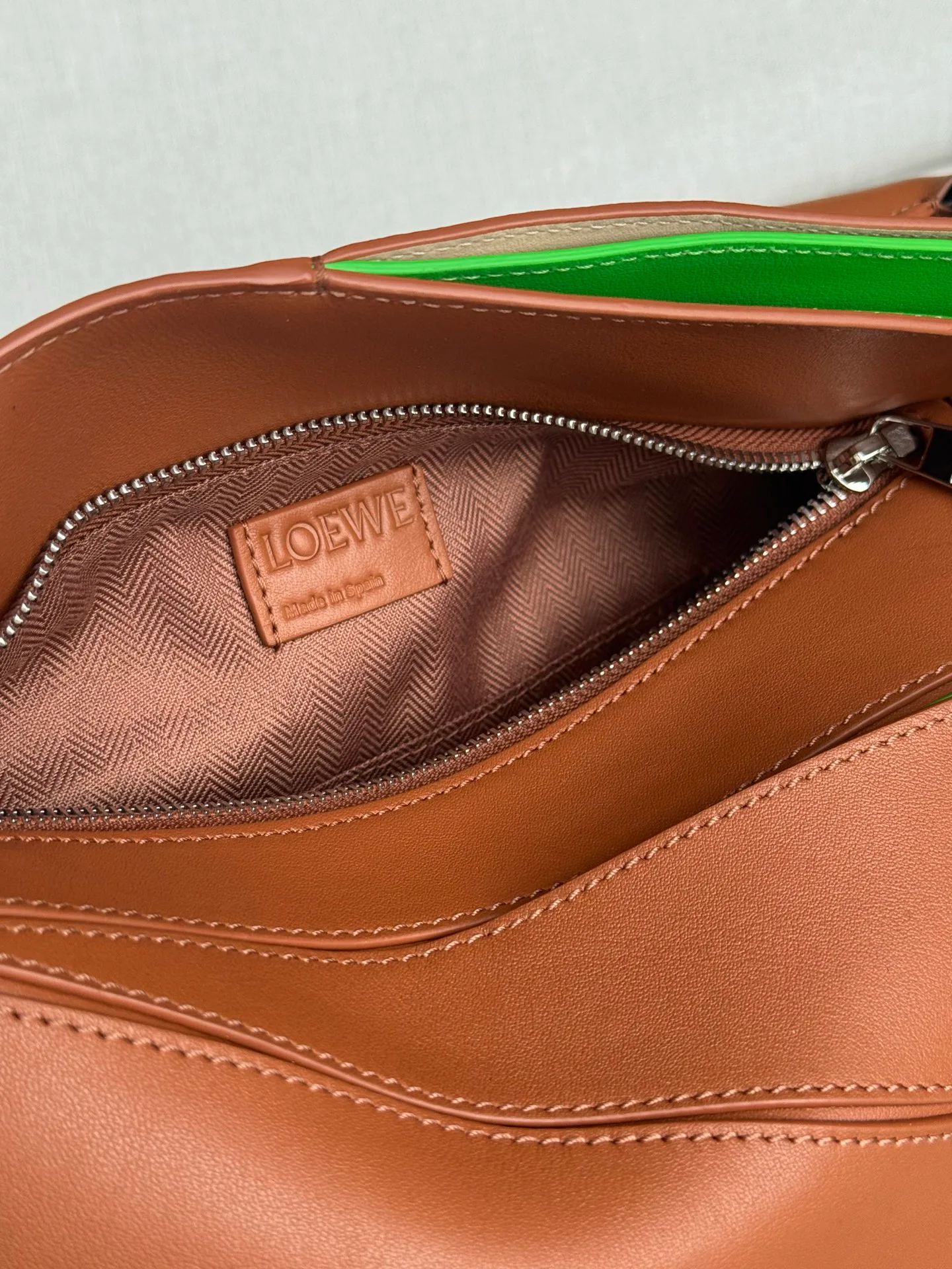 Классические Сумки Женские Loewe 18634650