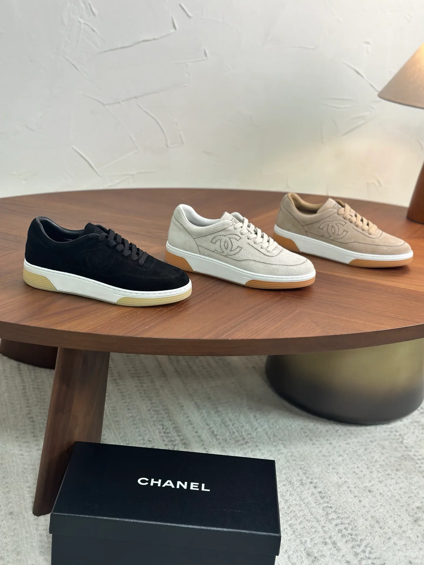 Women's Sneakers CHANEL 18329930