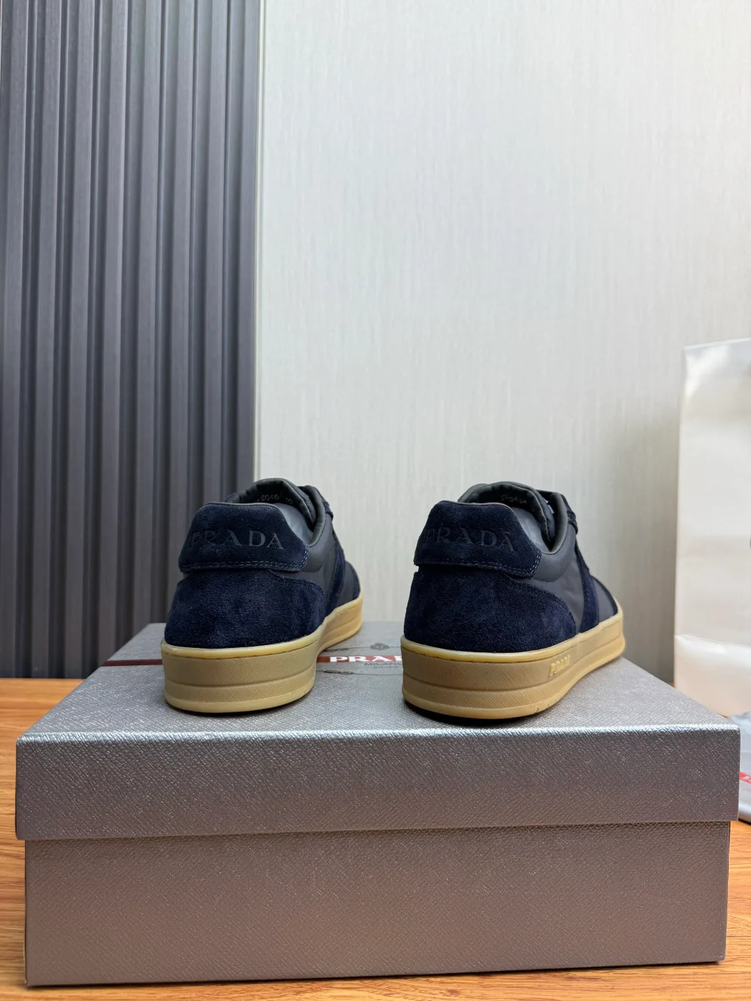 Men's Sneakers PRADA 18418634