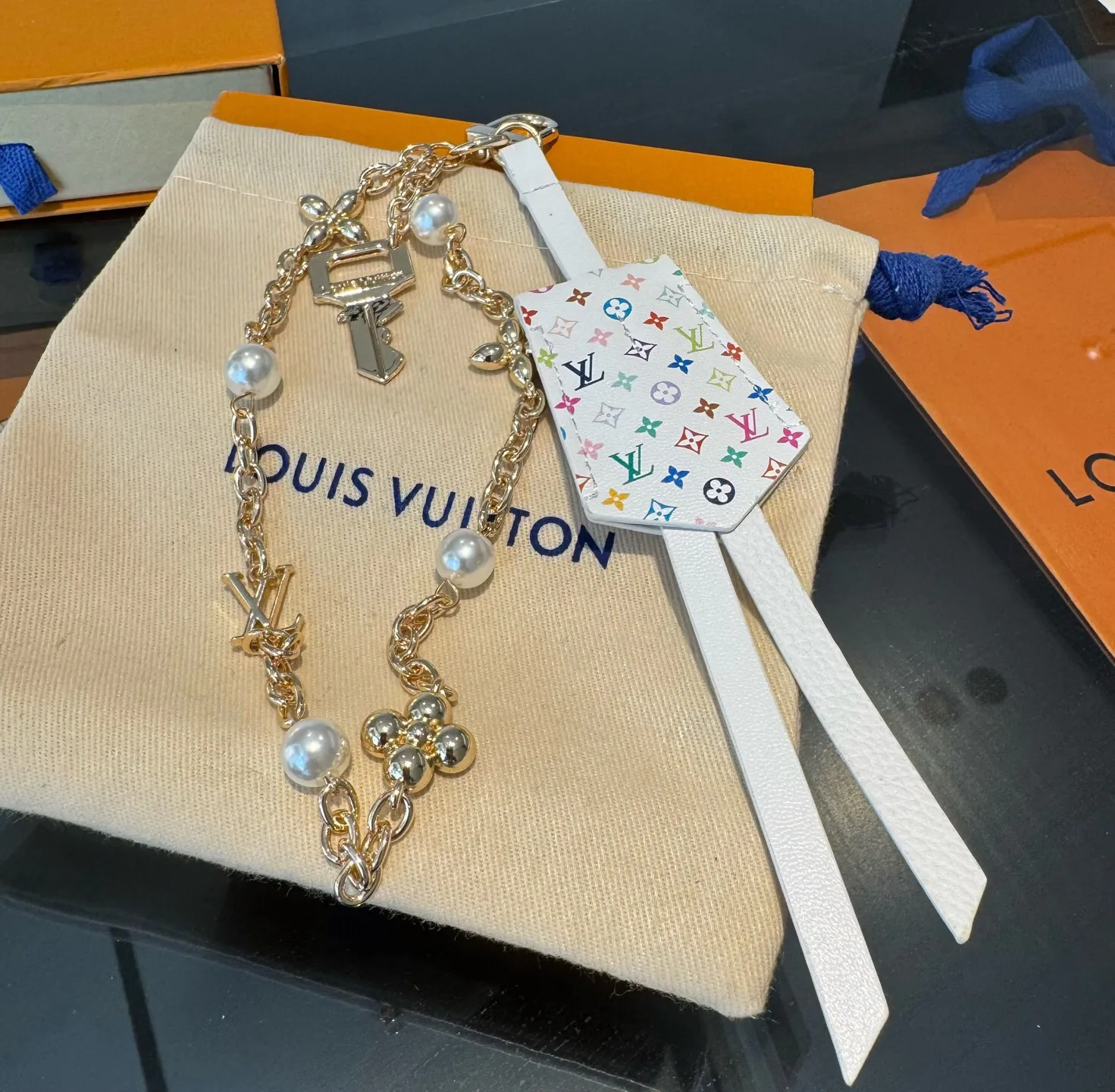 Key Cases LOUIS VUITTON 18013296