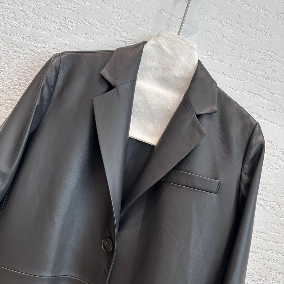 Women's Leather Jackets And Sheepskin Coats PRADA 18321097